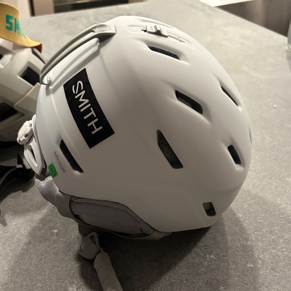 SMITH MIRAGE - White Matte Ski/Snow Helmet MIPS size Small ( women)